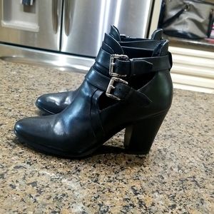 Michael Kors Walden Black Bootie Sz10